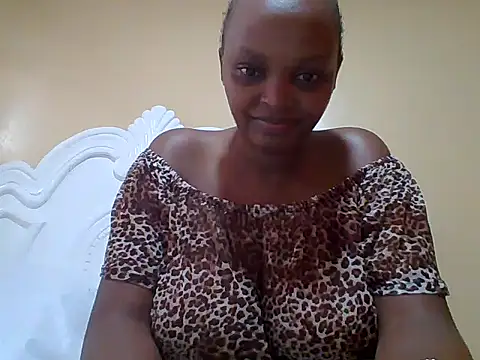 Snapshot of Sexxy-Shie chatting on 06-29-26, 09:48 Sexxy-Shie online show from 06-29-26, 09:48