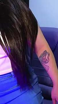 Luciernaga18 online show from 11-17-25, 03:34