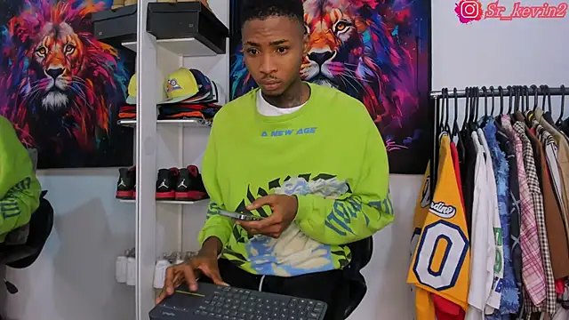 Snapshot of Pantera_black_21 chatting on 11-05-25, 10:26 Pantera black 21 online show from 11-05-25, 10:26