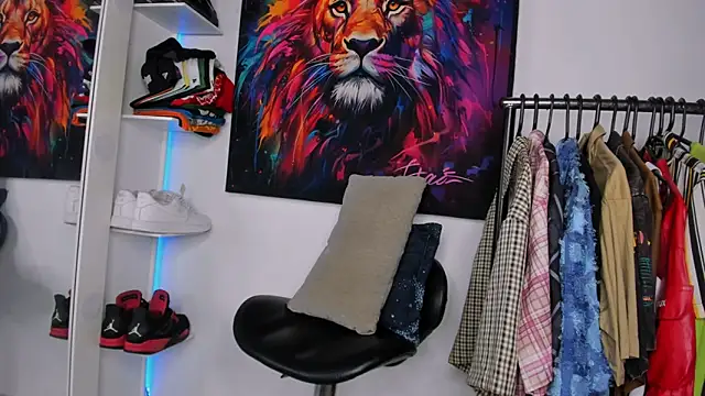 Snapshot of Pantera_black_21 chatting on 11-20-25, 03:01 Pantera black 21 online show from 11-20-25, 03:01