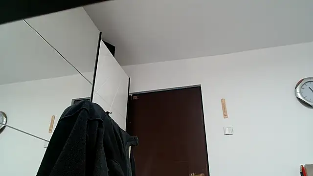 Magnificmuscles89 online show from 10-29-25, 09:11