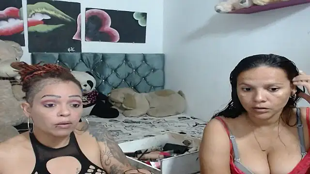 Snapshot of manzanahot9 chatting on 01-11-25, 07:59 manzanahot9 online show from 01-11-25, 07:59