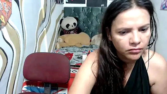 Snapshot of manzanahot9 chatting on 09-27-25, 11:15 manzanahot9 online show from 09-27-25, 11:15