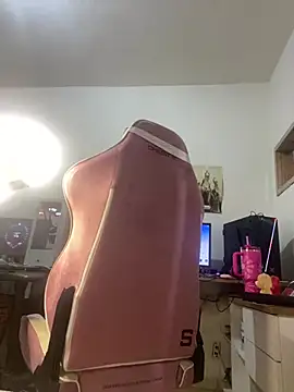 couple shy online show from 01-10-26, 04:47