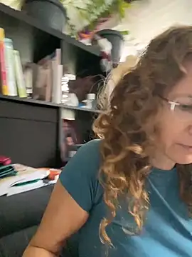 AnnikaRose online show from 10-30-25, 08:05