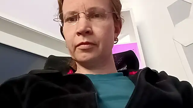 AnnikaRose online show from 03-21-26, 10:42