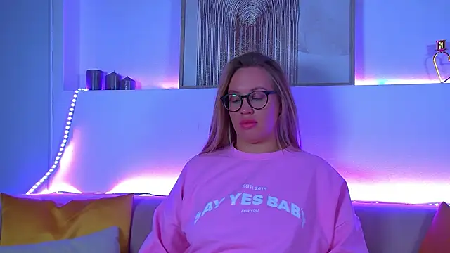 MariaNeumann online show from 02-09-25, 06:26