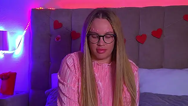 MariaNeumann online show from 02-14-25, 06:51