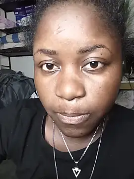 Snapshot of sweet_vine chatting on 06-22-26, 02:57 sweet vine online show from 06-22-26, 02:57