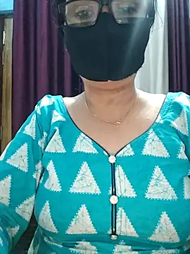 Aishwaryaa 69 online show from 10-04-25, 03:54