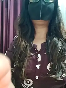 Aishwaryaa 69 online show from 04-21-26, 02:26