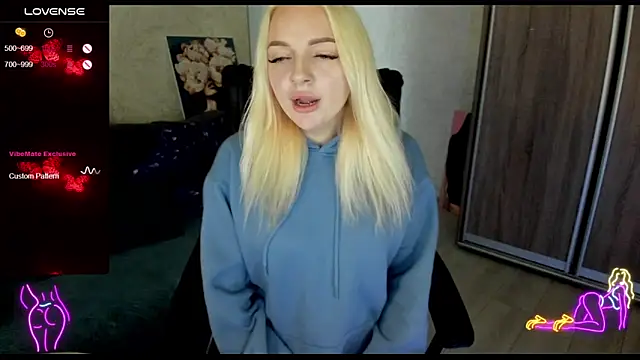  NigoNika online show from 10-16-25, 08:48