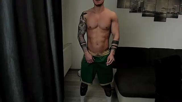 Richarddarell1 online show from 04-26-26, 04:43