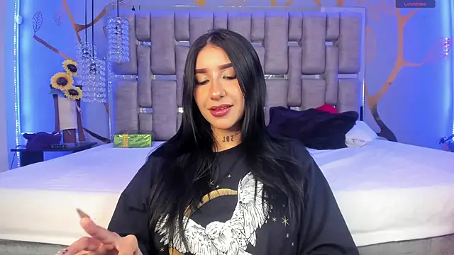 Leiaa  online show from 01-04-25, 11:59