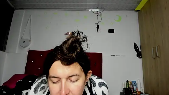 Sweet-Suck69 online show from 01-06-25, 01:20