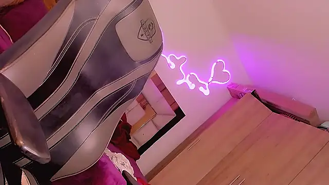 Snapshot of Vianca_Chanel chatting on 12-24-24, 01:38 Vianca Chanel online show from 12-24-24, 01:38