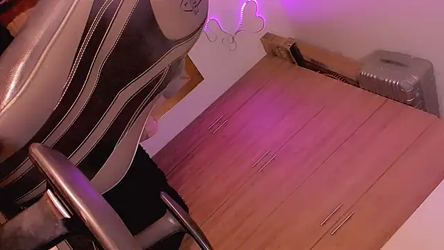 Snapshot of Vianca_Chanel chatting on 12-31-24, 05:44 Vianca Chanel online show from 12-31-24, 05:44