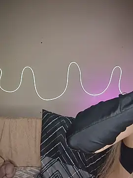 Bunny Sexyy online show from 05-28-26, 11:46