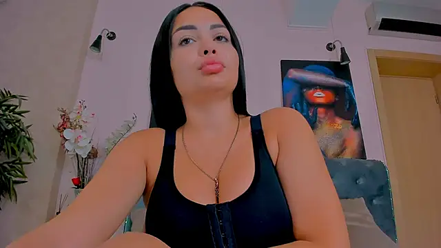 MichelleReys online show from 09-14-25, 05:12