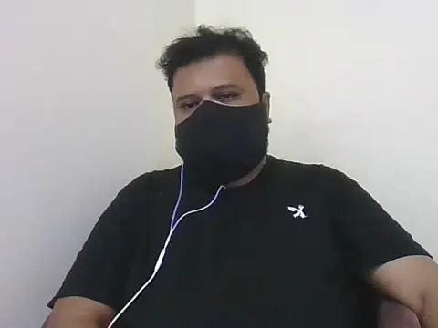 Hunk-Hand6 online show from 11-21-25, 10:52