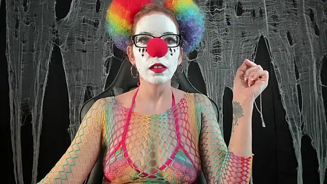 Snapshot of SaraDesirexo chatting on 10-31-25, 11:11 SaraDesirexo online show from 10-31-25, 11:11