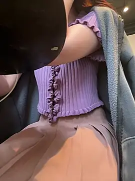 Lami Mi online show from 02-26-25, 10:36