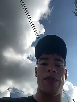 Snapshot of its_liam18 chatting on 01-01-25, 08:47 its liam18 online show from 01-01-25, 08:47