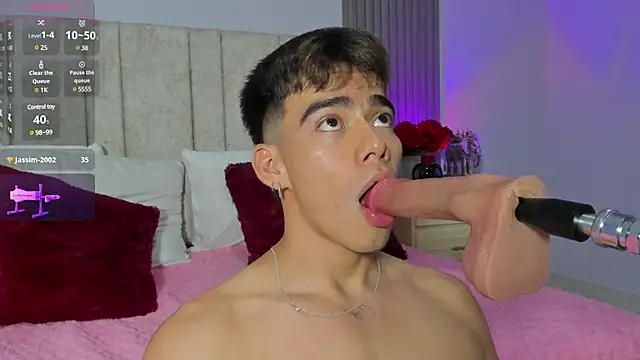 Snapshot of its_liam18 chatting on 02-05-25, 03:55 its liam18 online show from 02-05-25, 03:55