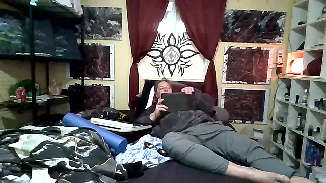 Mic Oxinner online show from 11-24-25, 08:30