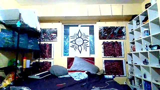 Mic Oxinner online show from 12-18-25, 11:00