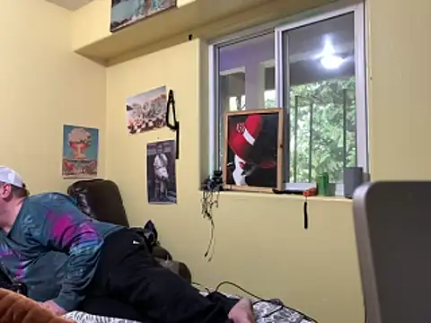 Mic Oxinner online show from 04-12-26, 01:43