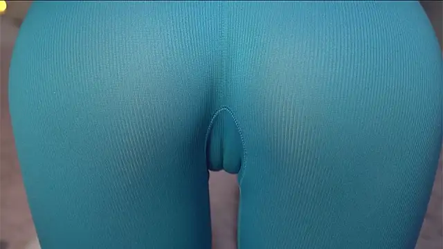 Snapshot of Elation_Evy chatting on 12-29-24, 02:49 Elation Evy online show from 12-29-24, 02:49