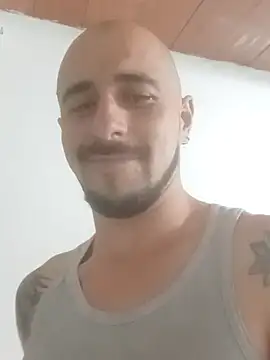 Snapshot of fire_menxxx001 chatting on 09-18-25, 04:25 fire menxxx001 online show from 09-18-25, 04:25