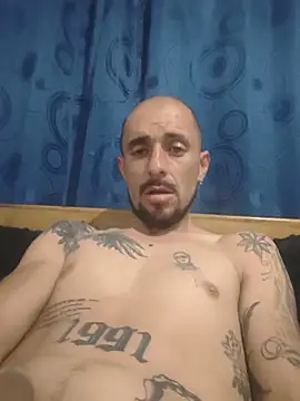 Snapshot of fire_menxxx001 chatting on 06-14-26, 02:08 fire menxxx001 online show from 06-14-26, 02:08