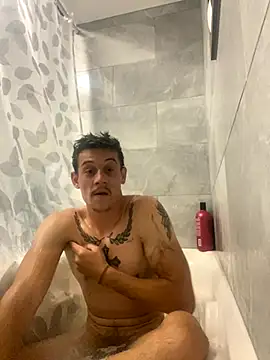 Snapshot of pablo200105 chatting on 09-12-25, 03:28 pablo200105 online show from 09-12-25, 03:28