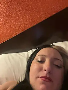 BunnyWilde online show from 02-25-25, 10:39