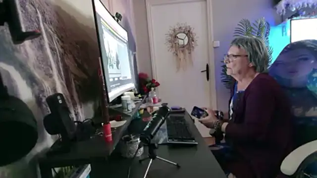 Snapshot of Anjela30 chatting on 03-06-26, 05:09 Anjela30 online show from 03-06-26, 05:09