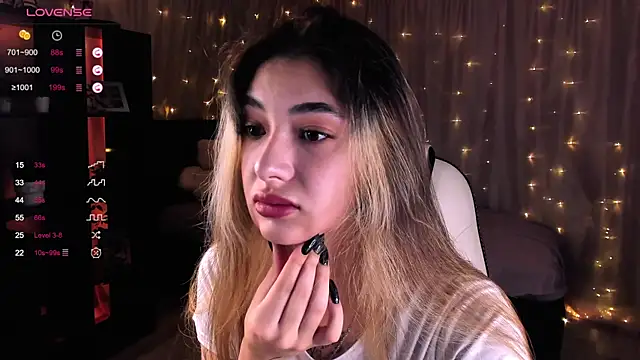 DarlaLike online show from 12-24-24, 04:44