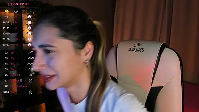 DarlaLike online show from 09-26-25, 04:05