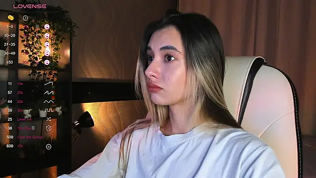 DarlaLike online show from 11-23-25, 03:39