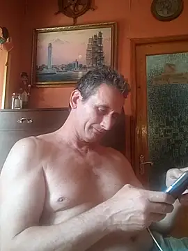Snapshot of Viause_Kentauelle chatting on 05-24-26, 09:47 Viause Kentauelle online show from 05-24-26, 09:47