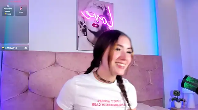 lunar leen online show from 02-20-25, 10:04