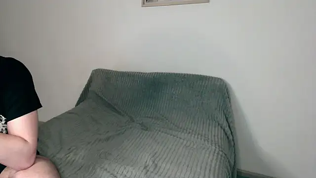 Snapshot of zeskainka chatting on 01-28-25, 04:41 zeskainka online show from 01-28-25, 04:41