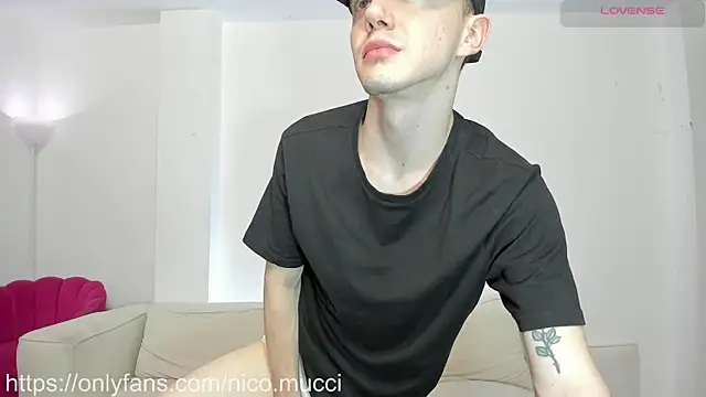 niico 18 online show from 12-27-24, 08:56