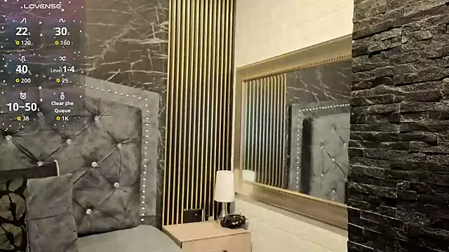 charlotte  G online show from 12-21-25, 09:49