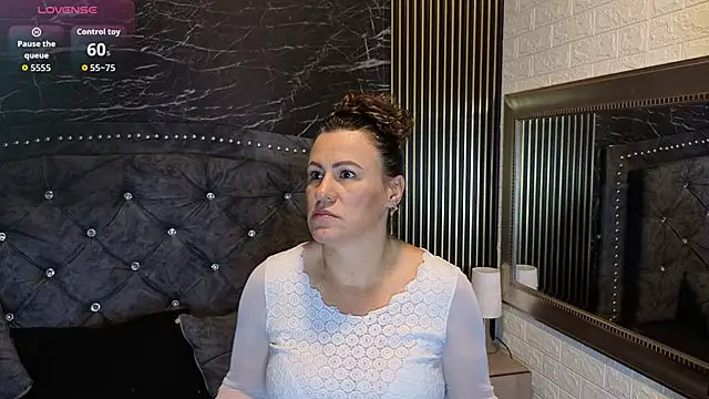 charlotte  G online show from 02-18-26, 11:28