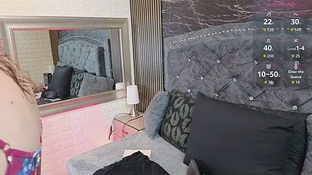 charlotte  G online show from 04-21-26, 11:38