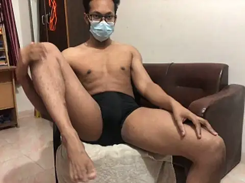 Snapshot of Zeuhorny chatting on 03-22-26, 11:52 Zeuhorny online show from 03-22-26, 11:52