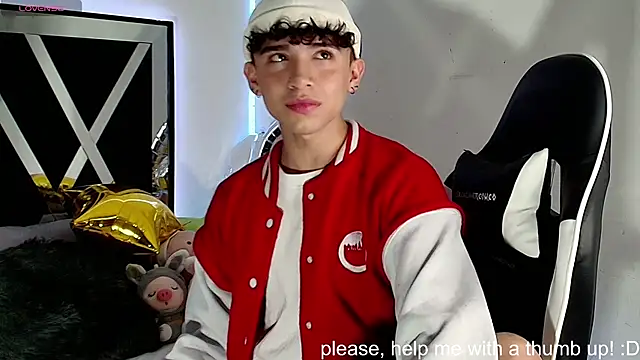 Niico Cruz online show from 12-13-24, 04:33