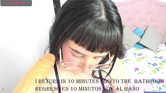 Katalina novoa online show from 01-17-25, 07:27